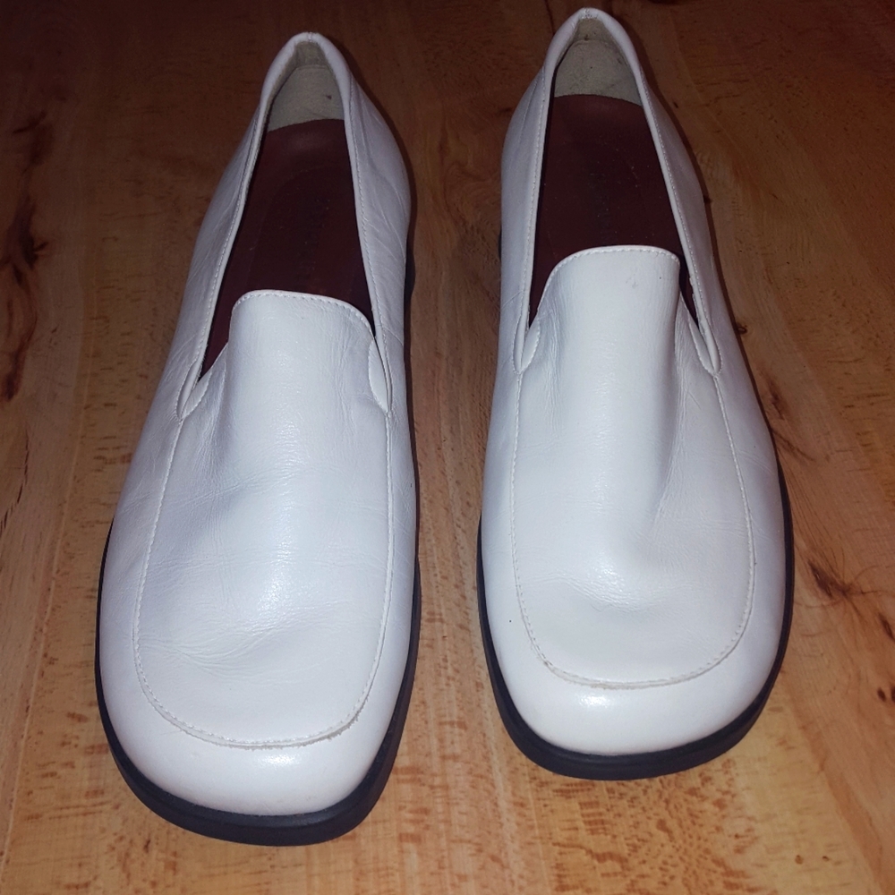Naturalizer Loafers size 8 1/2 W